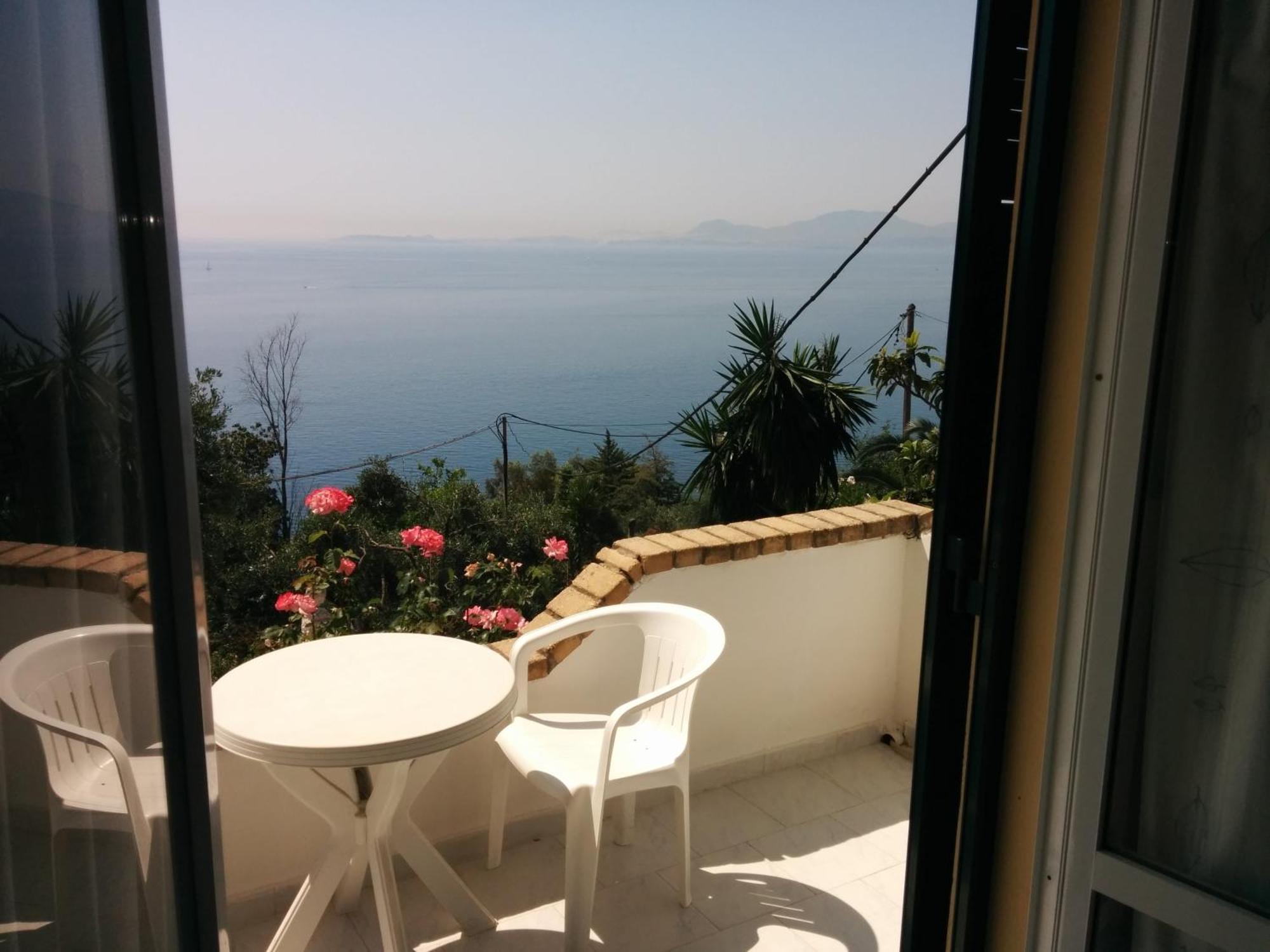 Nikos - Eleni Apartment Barbati Luaran gambar