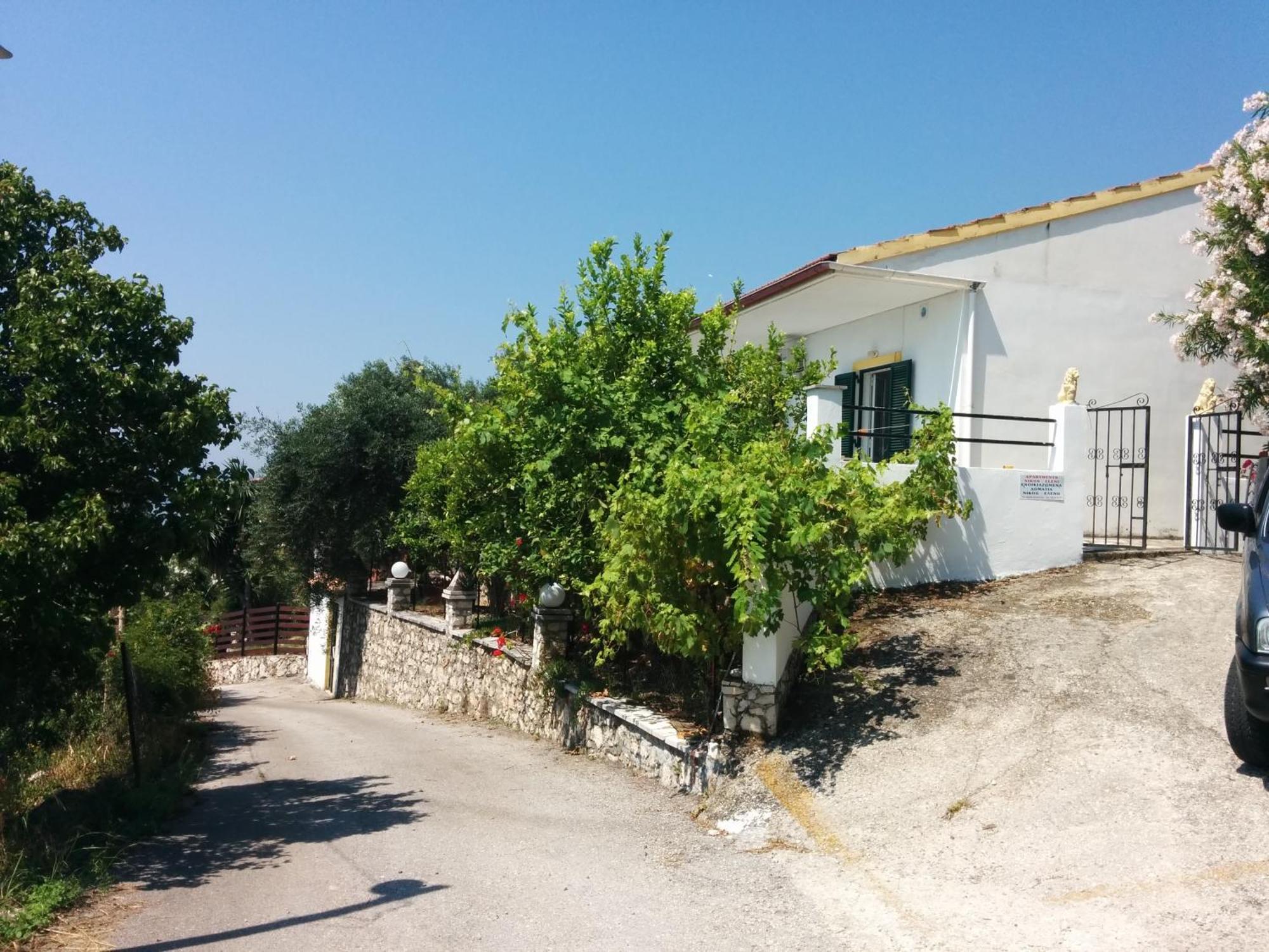 Nikos - Eleni Apartment Barbati Luaran gambar
